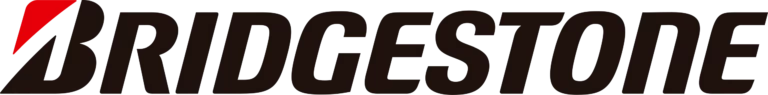 Das Bild zeigt das Bridgestone-Logo mit einem rot-schwarzen Symbol, gefolgt von dem fetten schwarzen Text BRIDGESTONE auf einem transparenten Hintergrund.